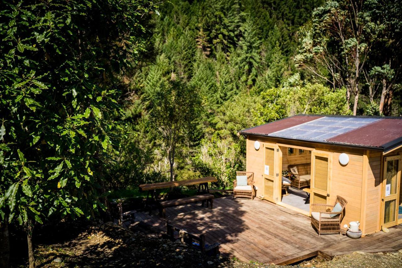 Maitai Whare Iti - Adventure Cabins & House ネルソン エクステリア 写真