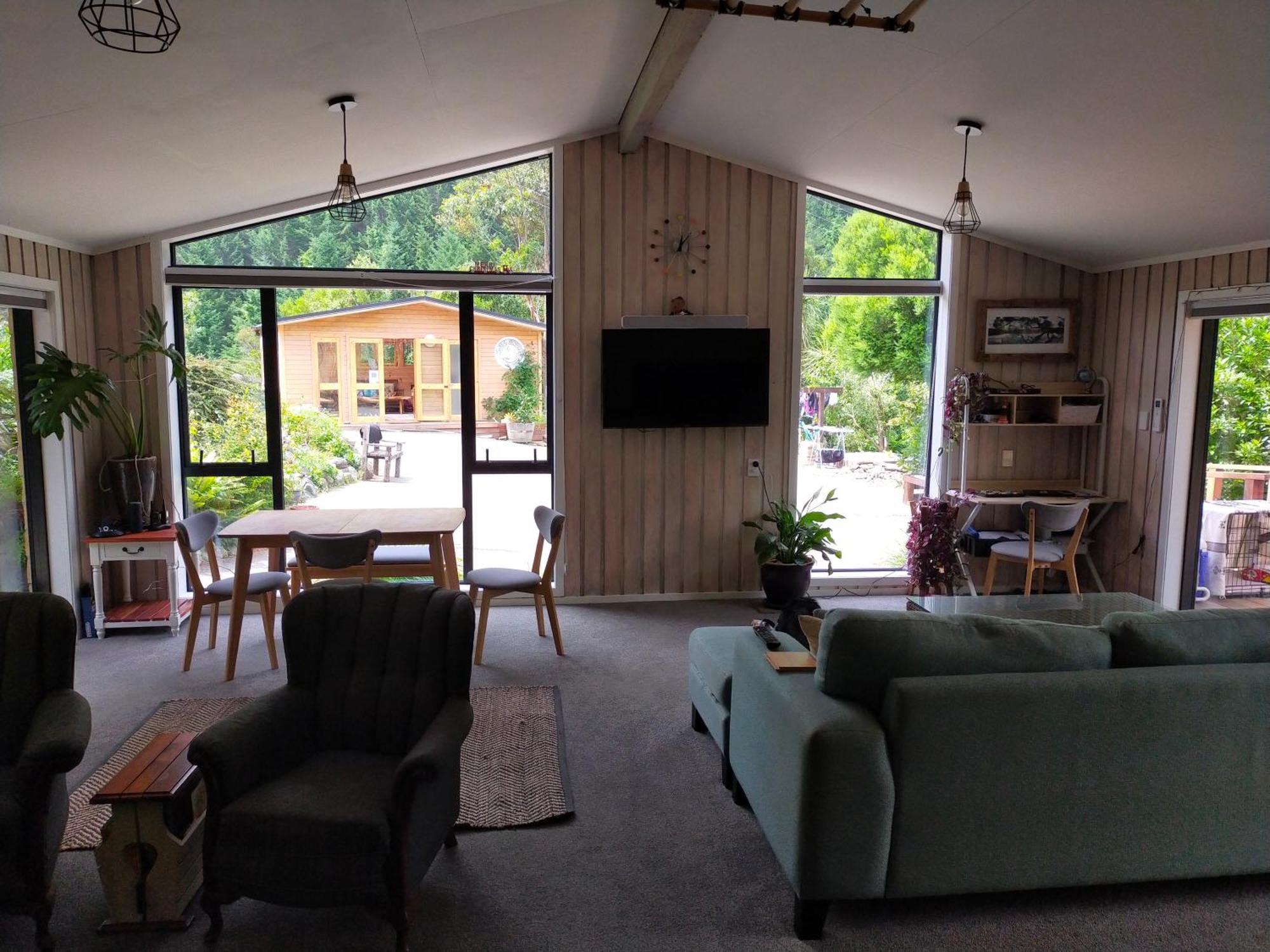 Maitai Whare Iti - Adventure Cabins & House ネルソン エクステリア 写真