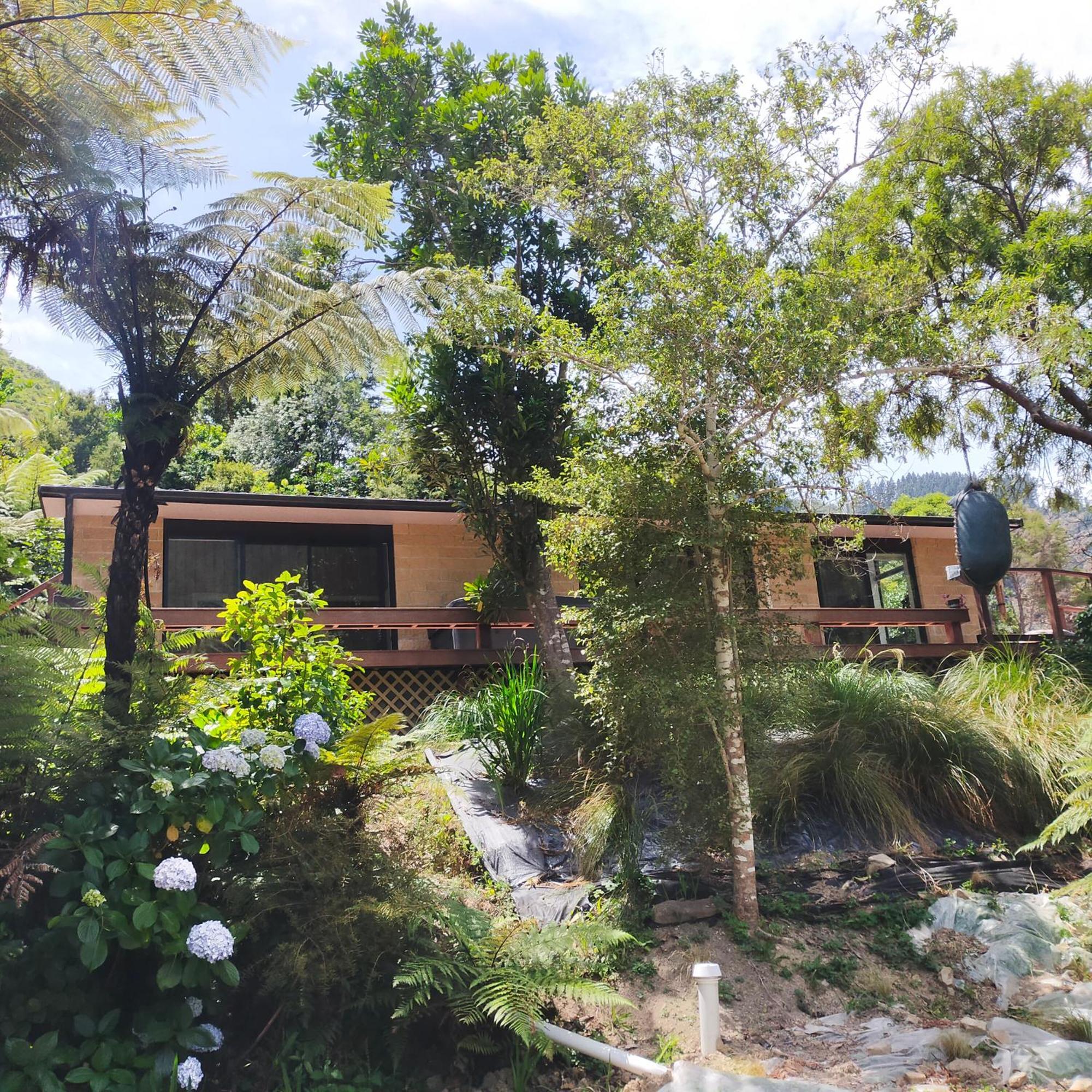 Maitai Whare Iti - Adventure Cabins & House ネルソン エクステリア 写真